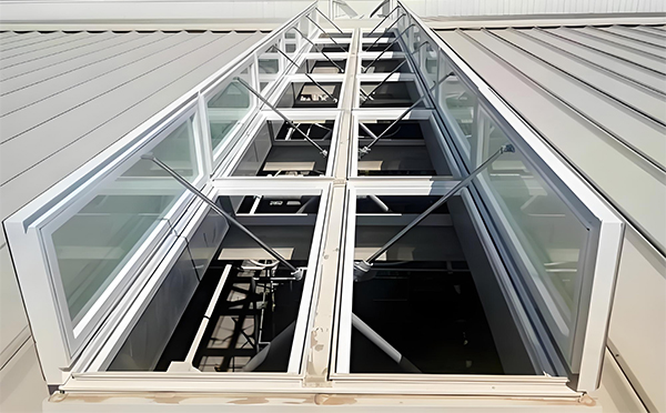 头屯河排烟天窗