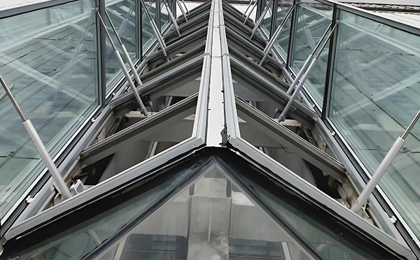 头屯河排烟天窗