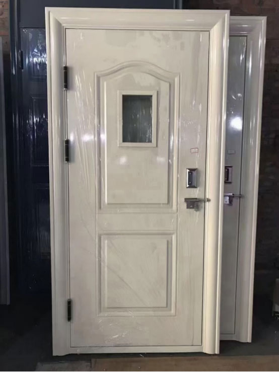 头屯河学校教室门 头屯河学校教室门