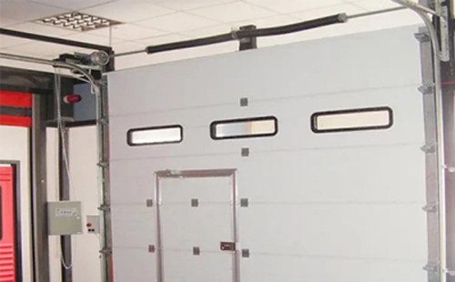 头屯河工业提升门的安装方法