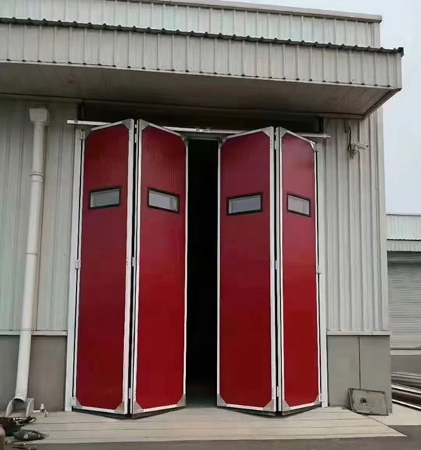 头屯河工业折叠门在大型装配车间出入口的应用实例