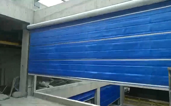 大型物流园区完成头屯河防火门整体安装工程